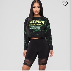 Graphic long sleeve crop top